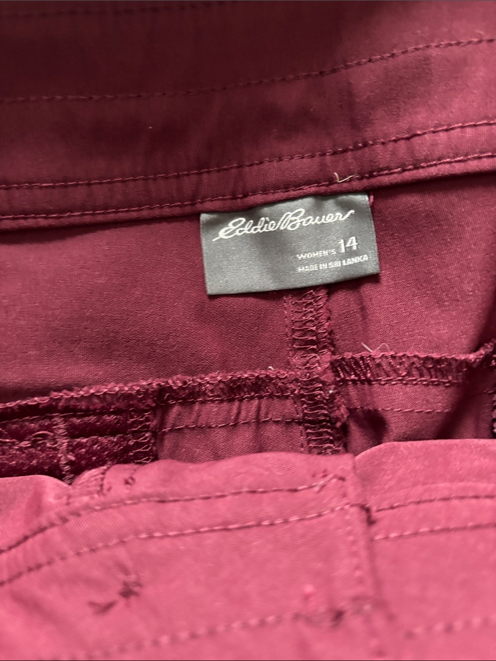 Eddie Bauer Burgundy Flat-Front Women's Shorts - Picture 3 of 7